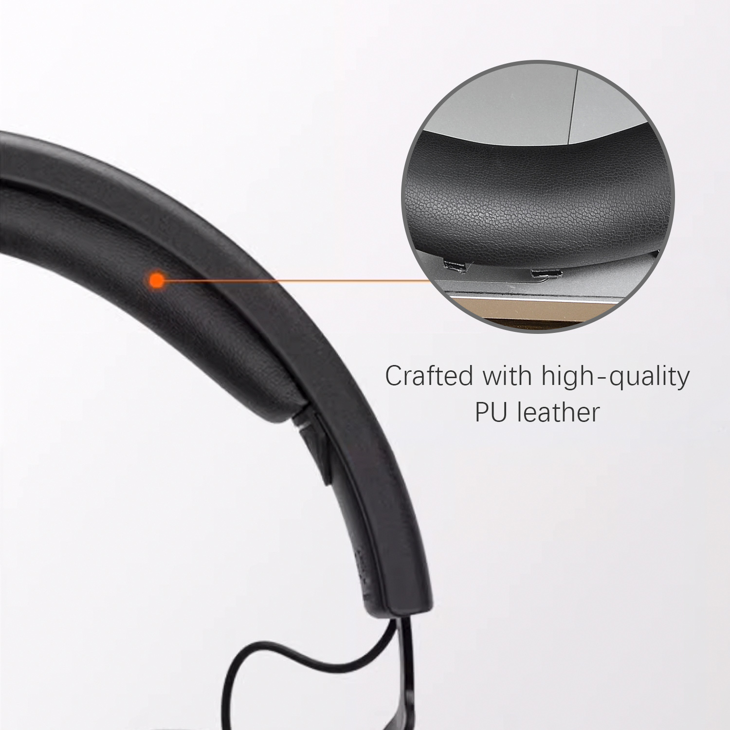 Zbliżenie czarnych słuchawek z skórzaną wyściółką. Tekst: Wykonane z wysokiej jakości skóry PU.