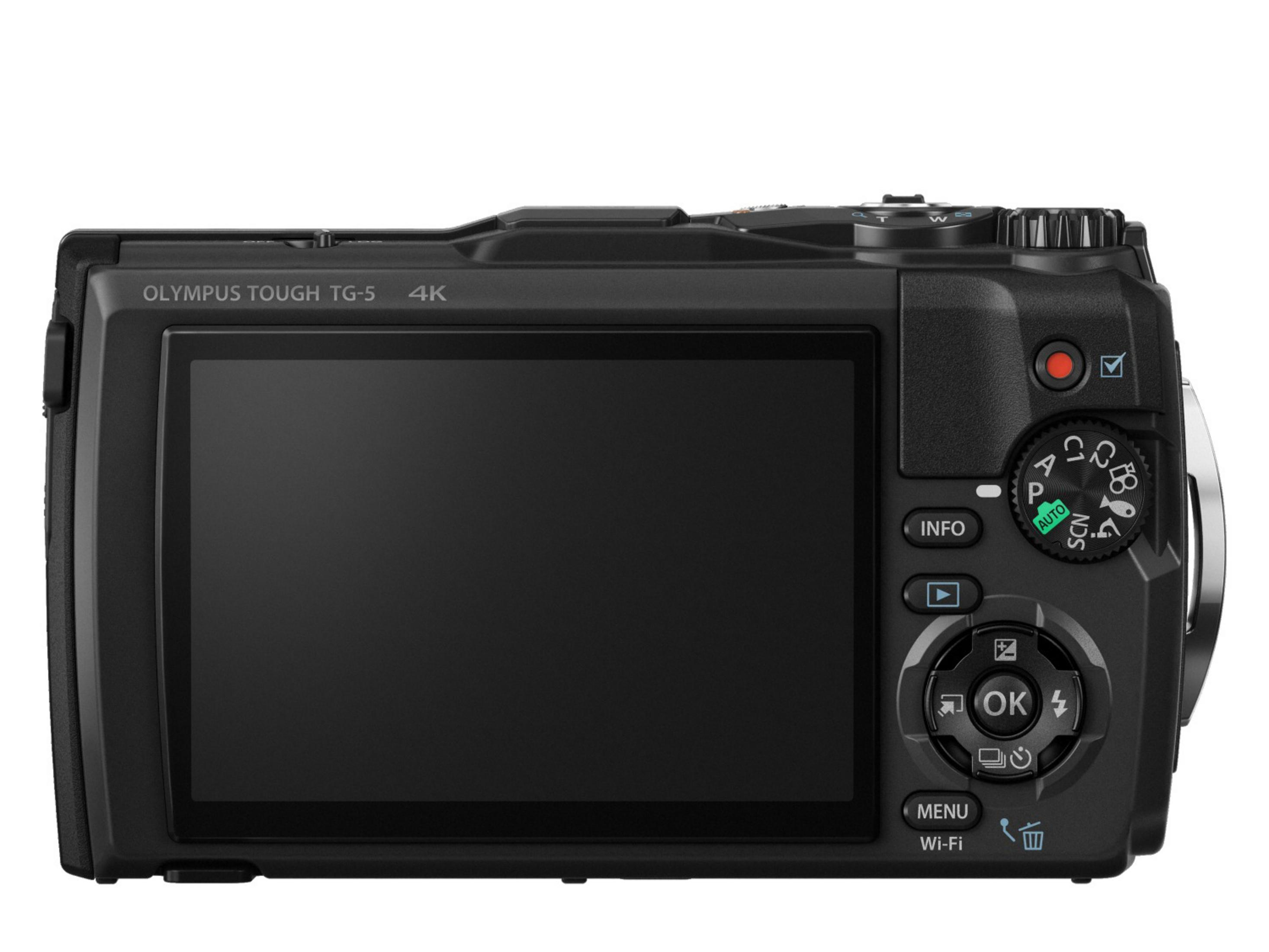 Eine schwarze Olympus Tough TG-5 Kamera-Rückseite mit Bildschirm und Knöpfen auf weißem Hintergrund.