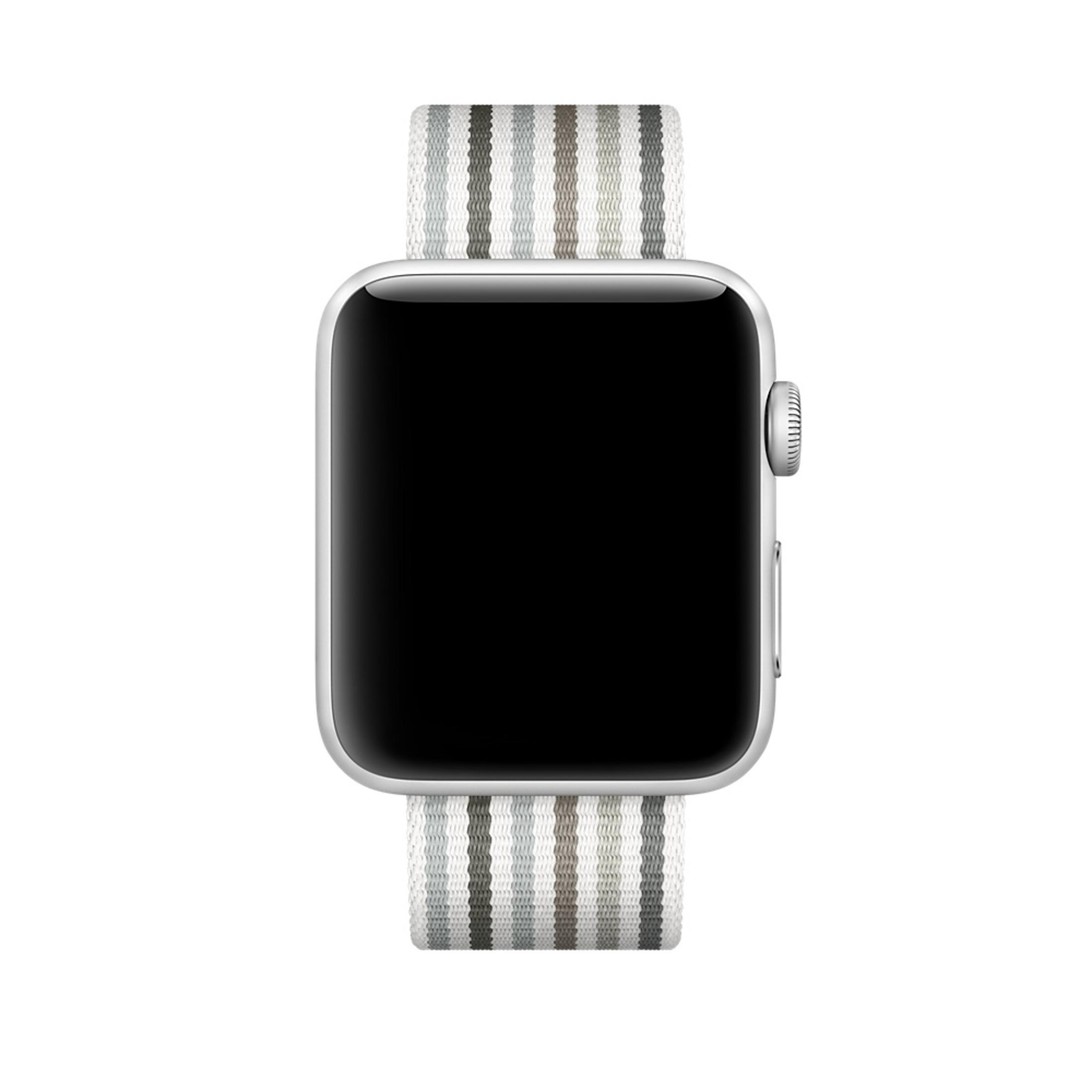 Apple Watch ze srebrną kopertą i paskiem w szare i białe paski.