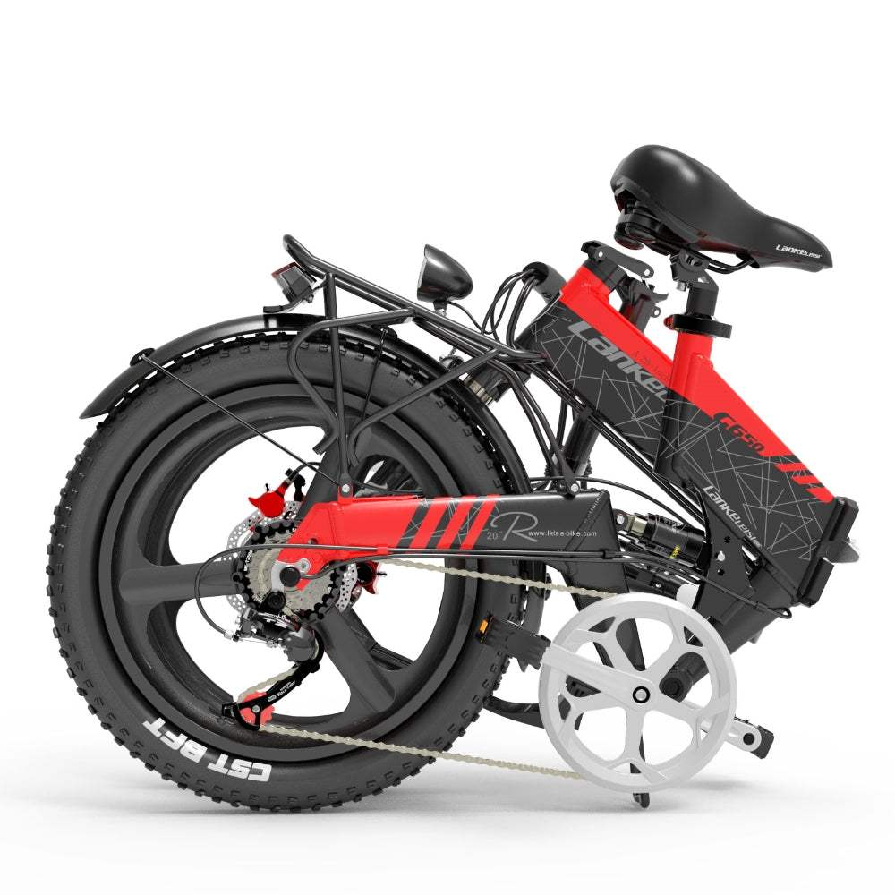 Bicicleta eléctrica roja y negra. Ruedas negras, cadena blanca y marco rojo y negro.