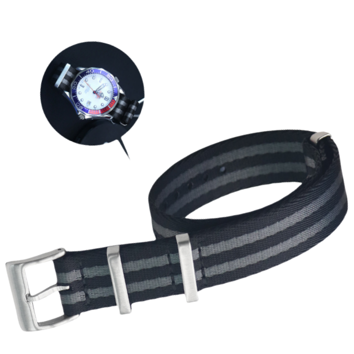 Schwarz-graues gestreiftes Uhrenarmband mit silbernen Schnallen, mit einer Uhr im Hintergrund.