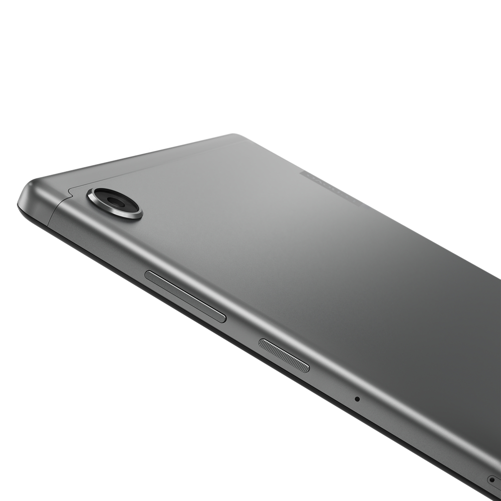Un tablet grigio, leggermente angolato, che mostra il retro con la fotocamera e i pulsanti.