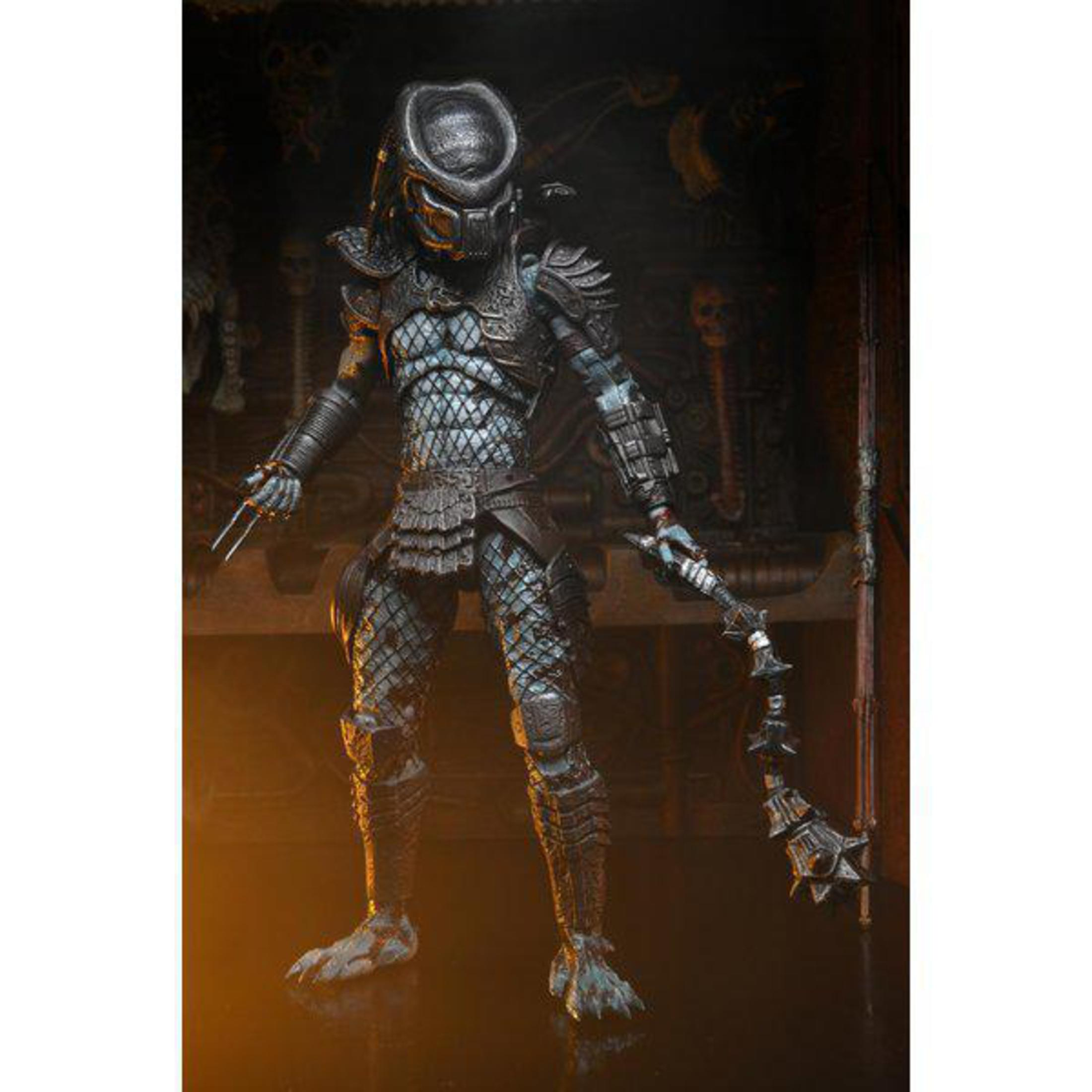 Detaillierte Predator-Figur mit Waffen, in dunkler, detaillierter Umgebung mit Licht.
