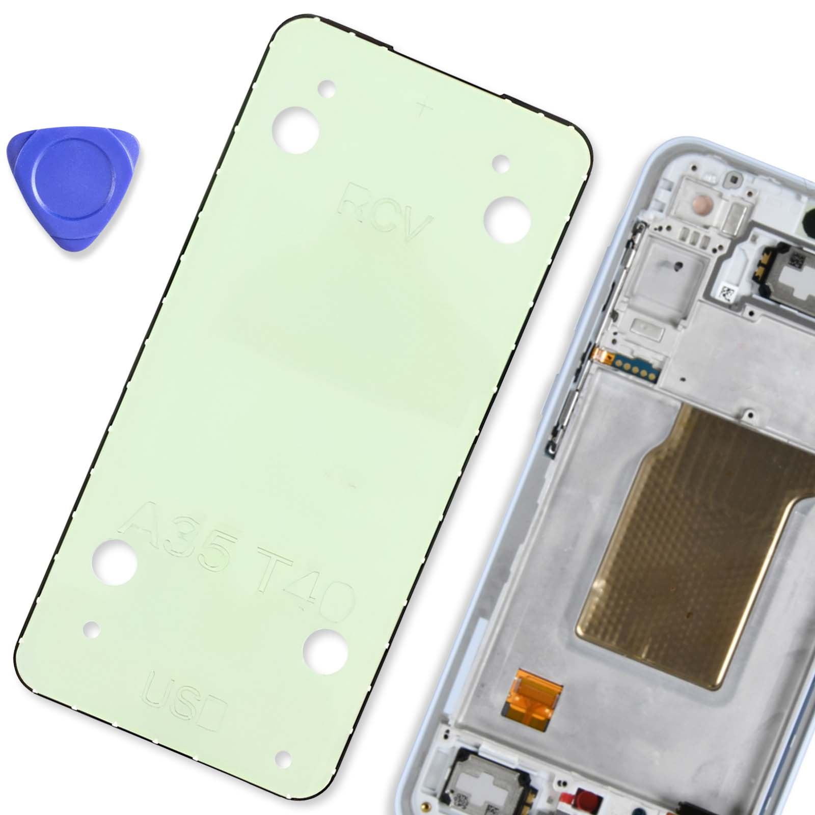 Sostituzione della cover posteriore del telefono. Verde con fori, strumento in plastica. Sfondo bianco.