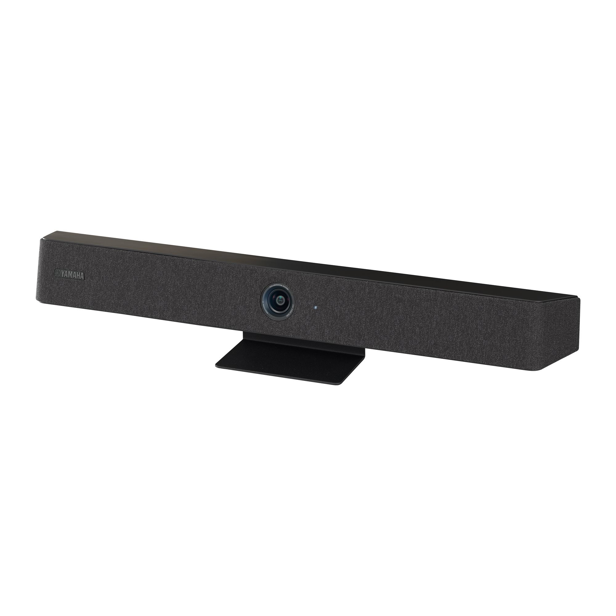 Eine schwarze Soundbar mit Kamera, auf einem schwarzen Ständer. Der Markenname Yamaha ist links.