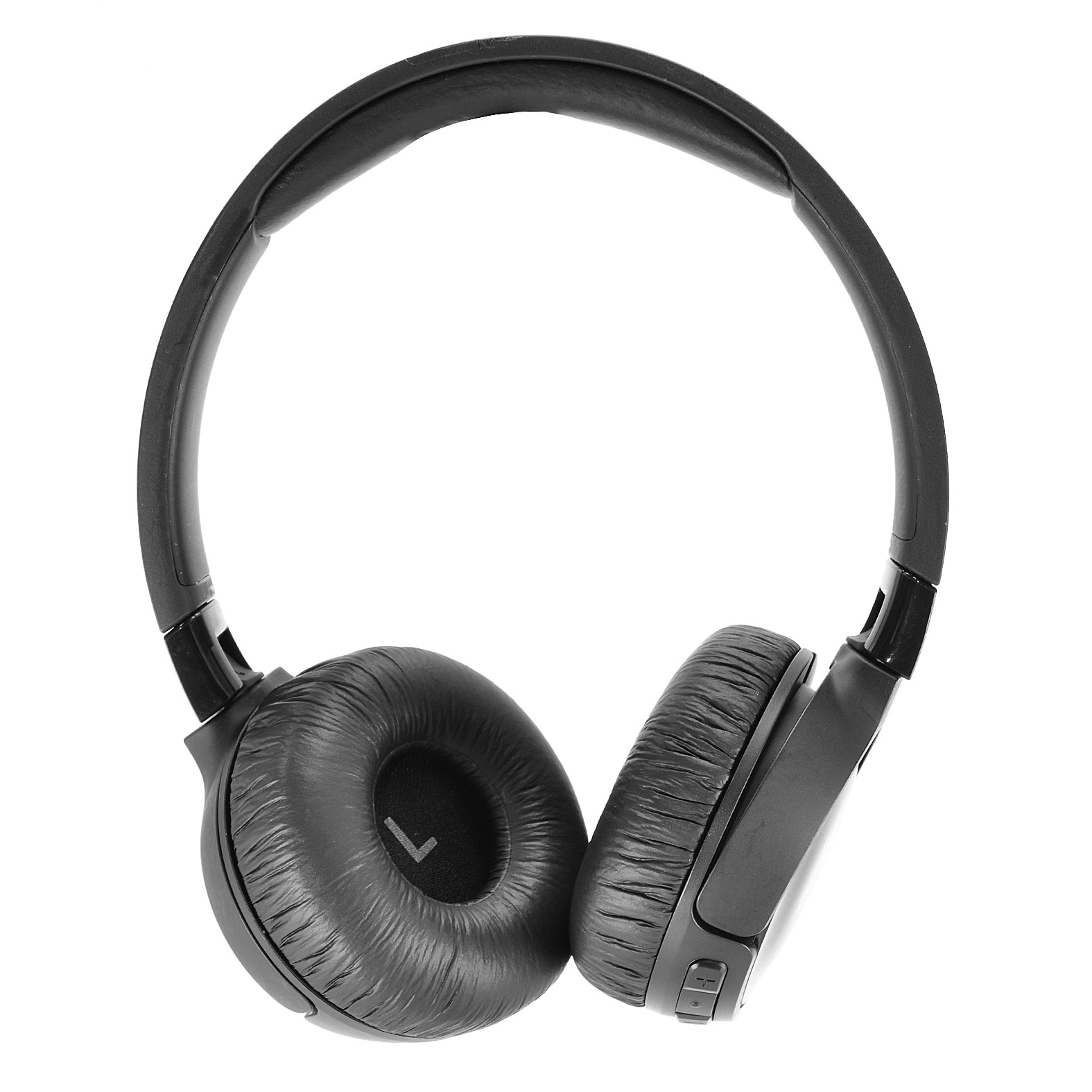 Zwarte JBL koptelefoon op een witte achtergrond, met de oorschelpen en hoofdband.