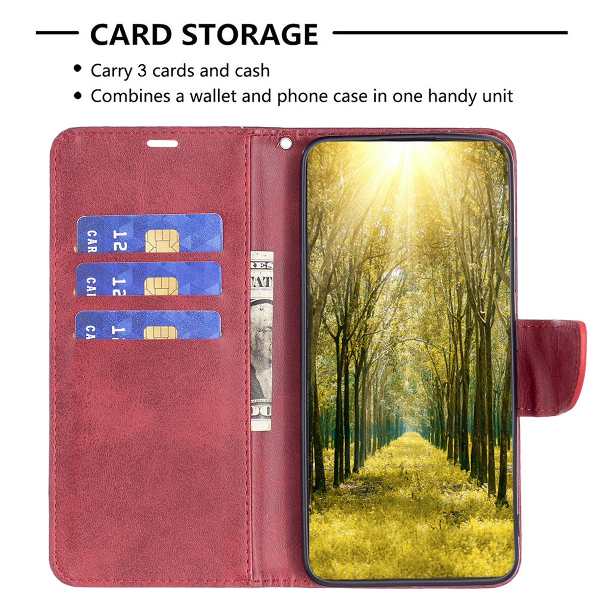 Open bordeauxrode portemonnee-telefoonhoes met drie creditcards en contant geld. Zonnig bos op telefoon.