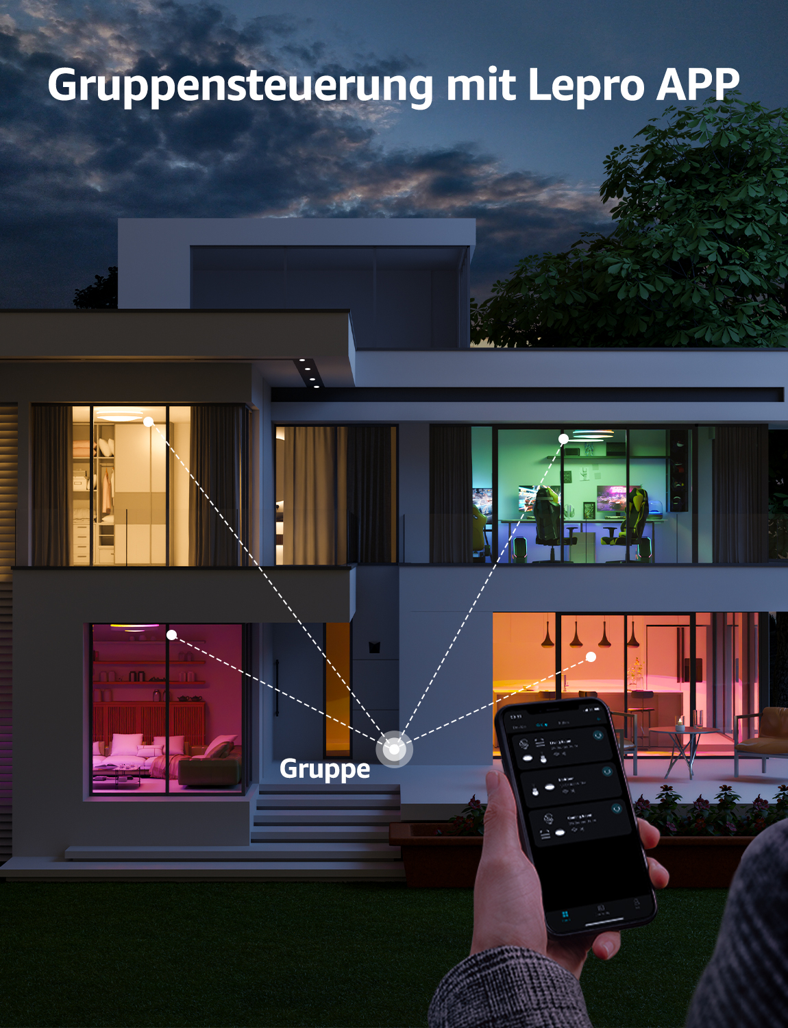 Moderne Hausszene bei Nacht mit Smartphone-App-Steuerung.