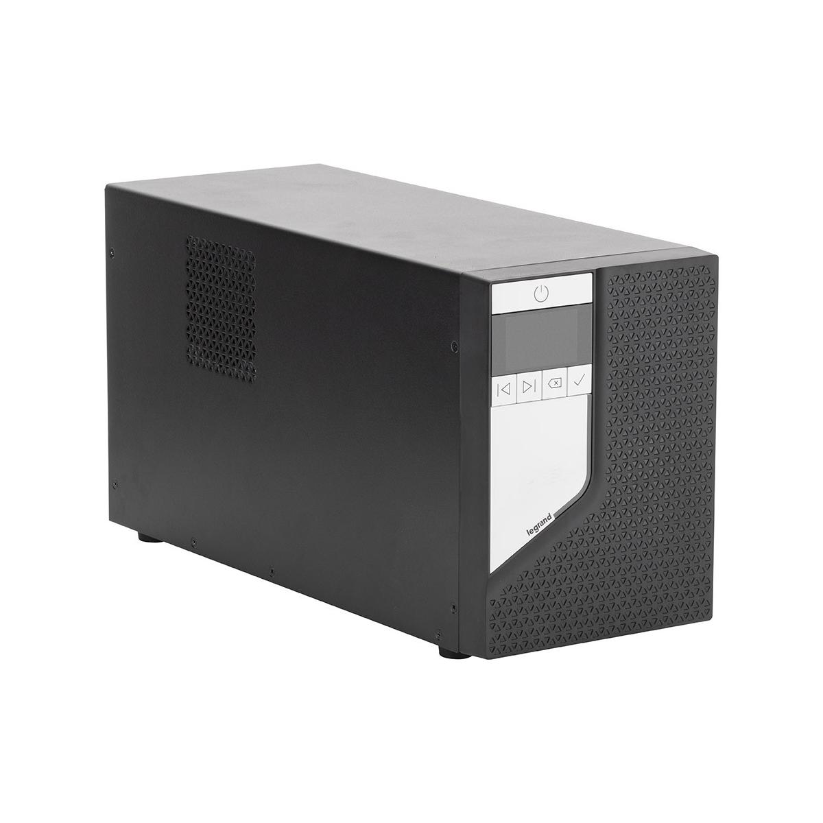 Un dispositivo UPS nero con un pannello di controllo bianco su sfondo bianco.