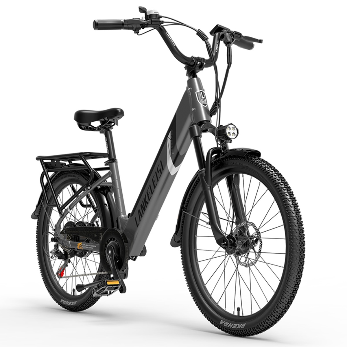 Bicicleta eléctrica gris con neumáticos negros, guardabarros y portaequipajes. Sobre fondo blanco.