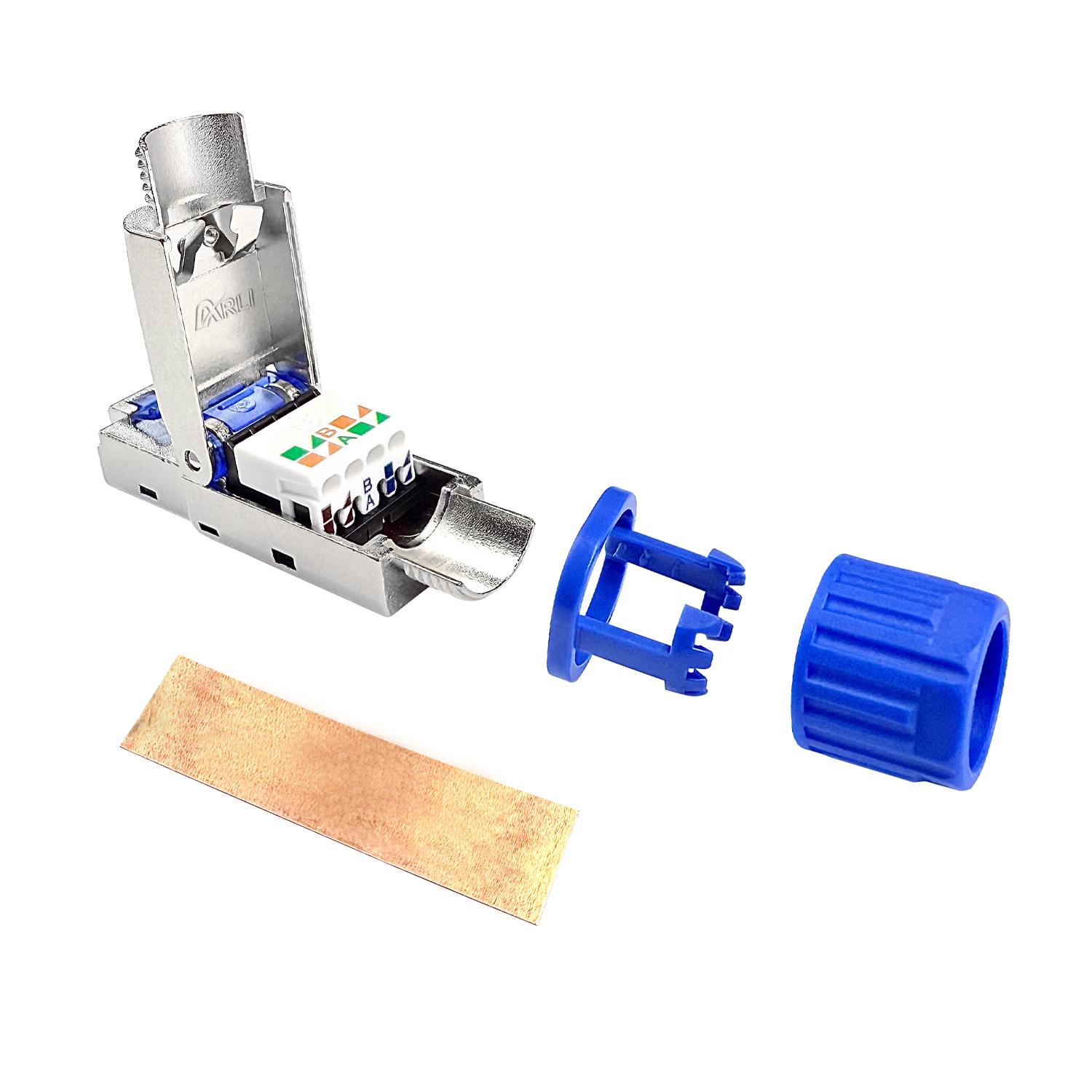 RJ45-Stecker. Er ist geöffnet und zeigt Drähte. Eine blaue Kappe ist getrennt.