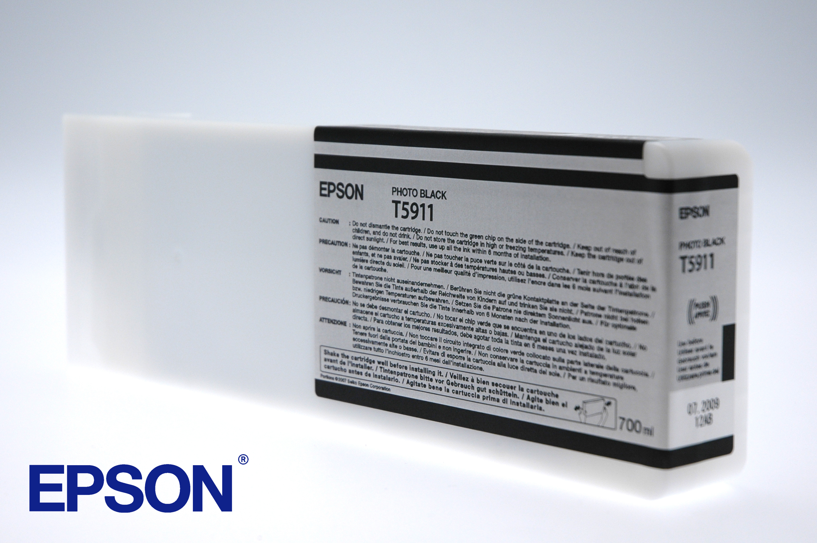 Een witte Epson inktcartridge doos met tekst en logo.