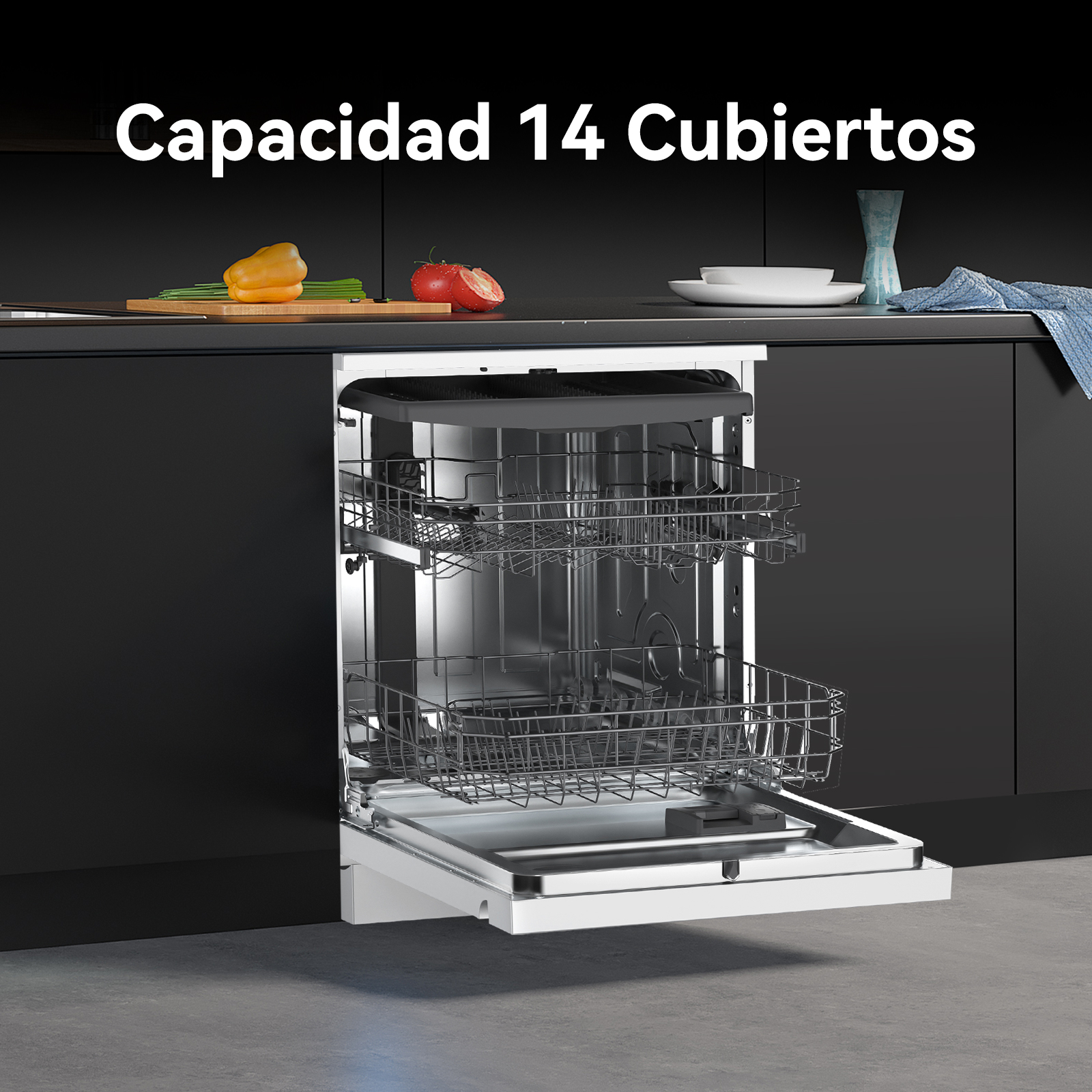 Lavavajillas con puerta abierta. Frutas y utensilios sobre la encimera.