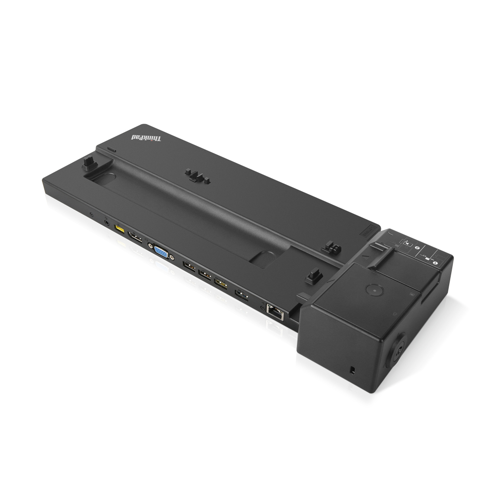Docking station ThinkPad nera con più porte per la connettività, angolata su una superficie bianca.