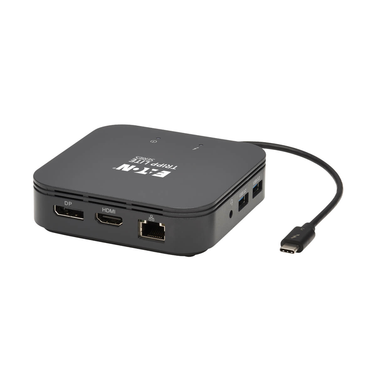 Una piccola docking station nera con più porte e un cavo nero con connettore USB-C.