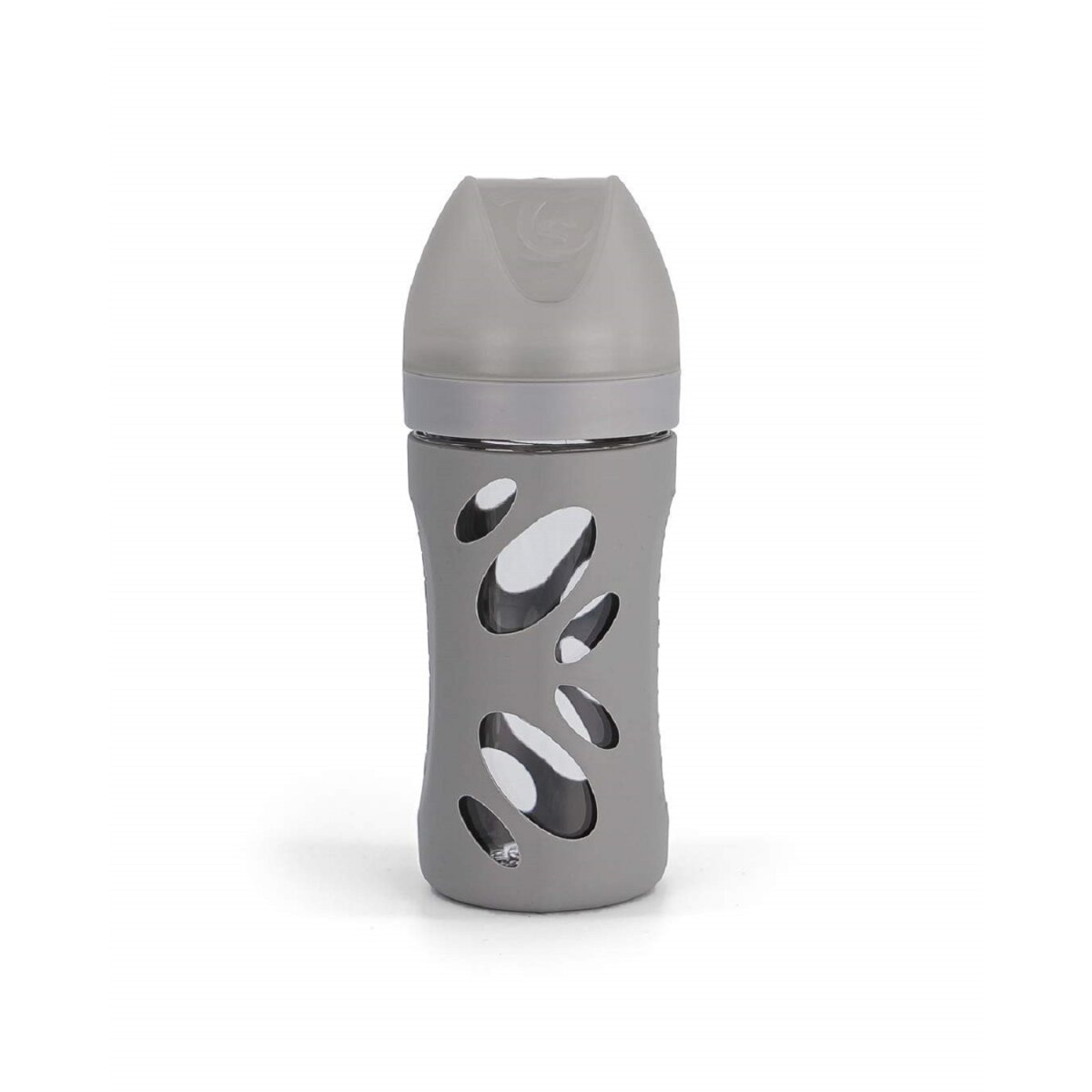 Eine graue Babyflasche mit Ausschnitten und einem grauen Deckel. Die Flasche ist transparent.