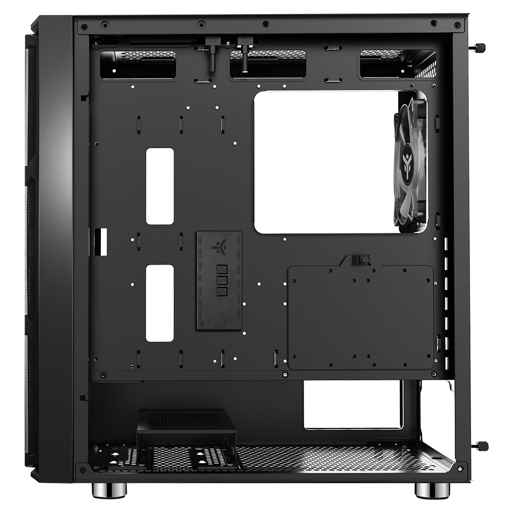 Interno di un case per PC nero con spazi vuoti e una ventola sul lato destro.