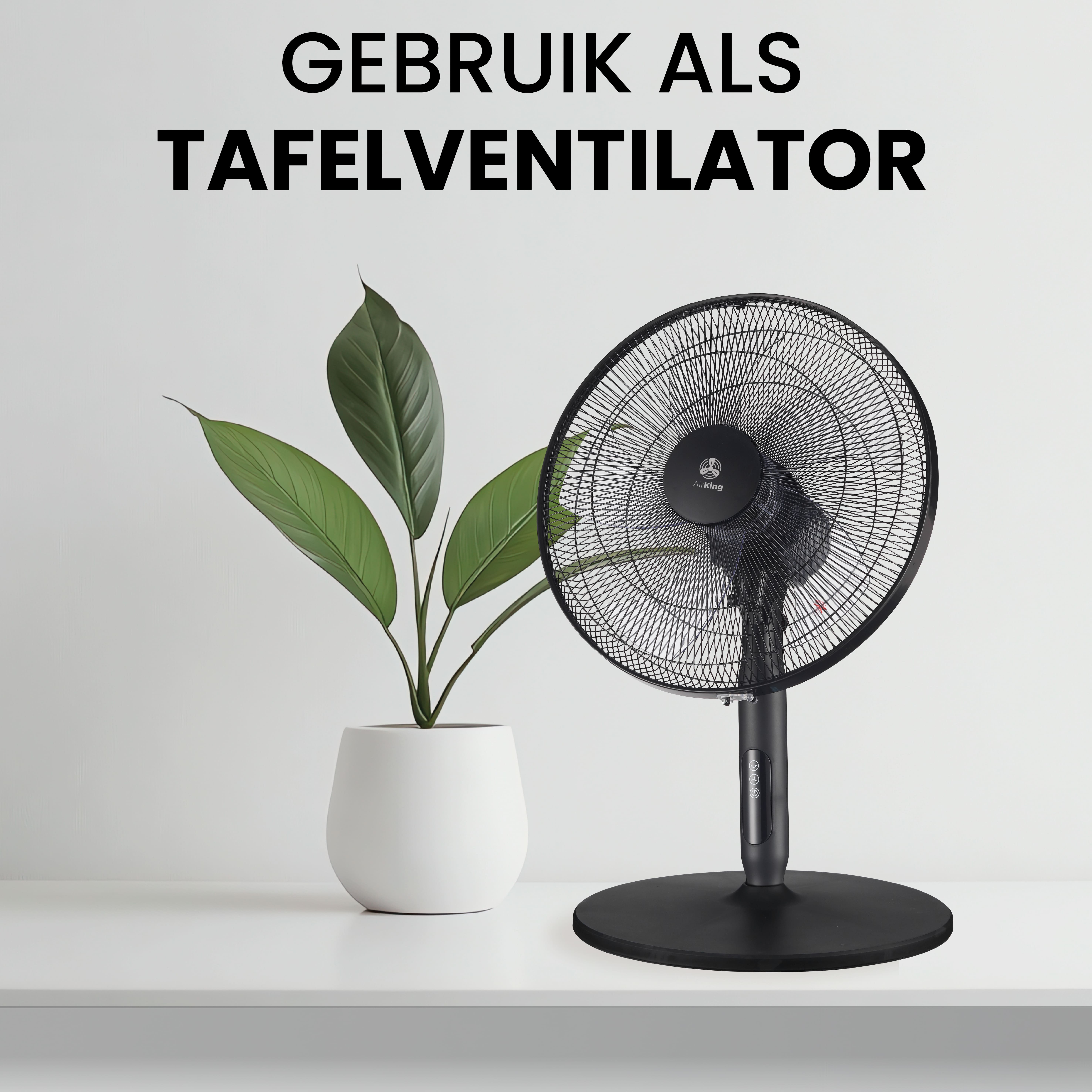 Un ventilateur de table noir avec une plante dans un pot blanc sur une étagère blanche.