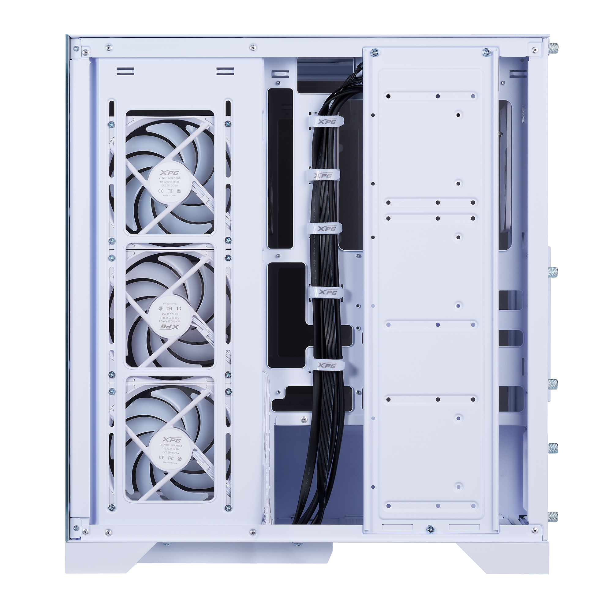 Intérieur de boîtier PC blanc avec ventilateurs et câbles blancs, et composants internes.