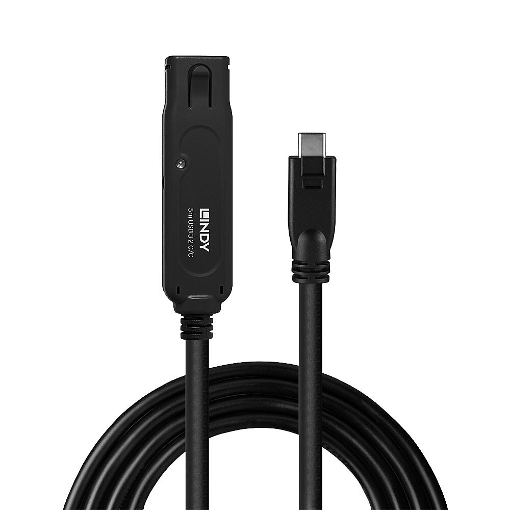 Schwarzes USB-C-zu-USB-C-Kabel mit schwarzem Verlängerungsadapter.