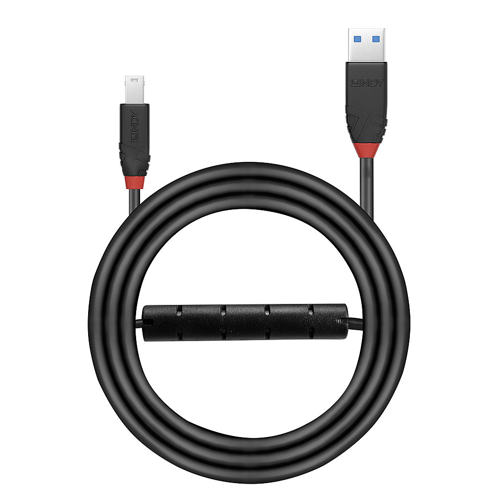 Zwarte kabel met connectoren aan beide uiteinden, opgerold in een cirkelvorm. De kabel is zwart.