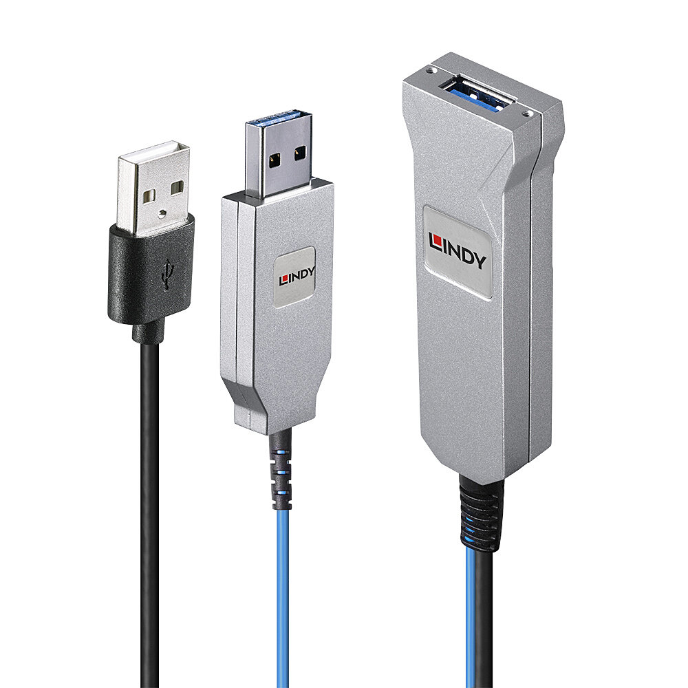 Tre cavi USB, argento e neri. Ogni cavo ha un connettore USB diverso.