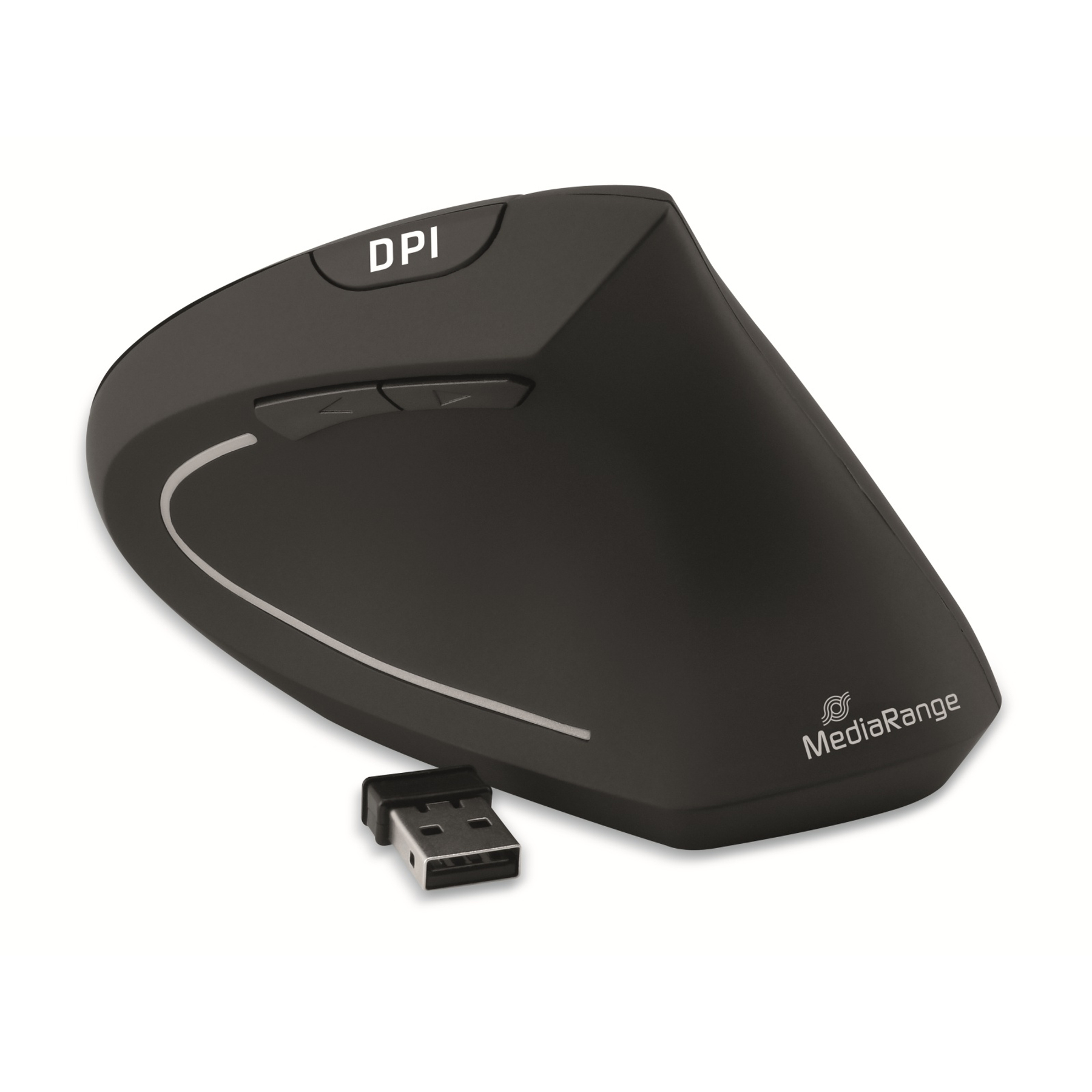 Czarna ergonomiczna mysz i odbiornik USB. Widok pod kątem.