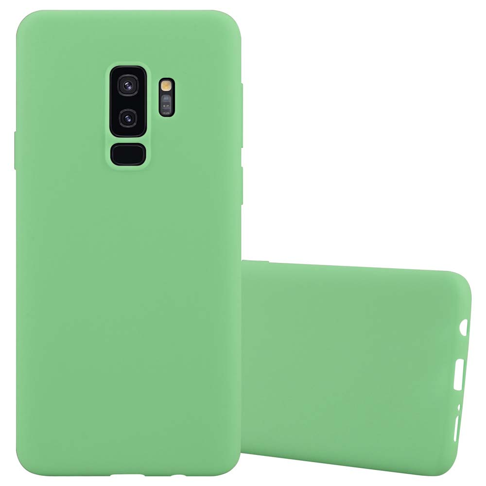 Custodia per telefono verde su sfondo bianco. La custodia è di colore verde liscio.