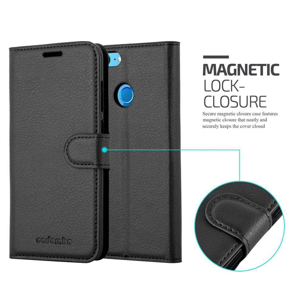 Telefono BlackBerry in una custodia di pelle blu, mostrato aperto e chiuso.