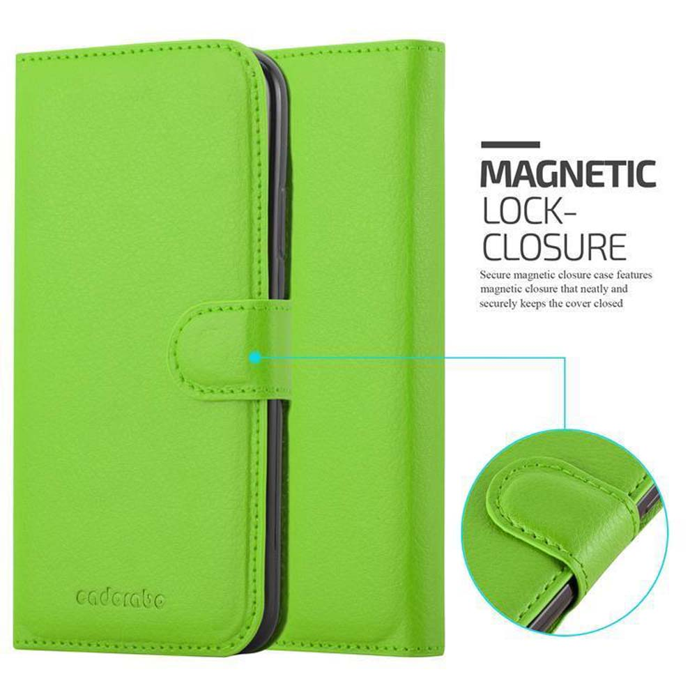Grüne Handyhülle. Magnetischer Verschluss. Weißer Hintergrund.