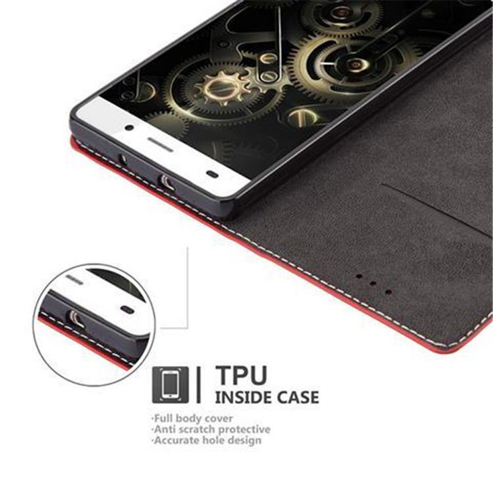 Un telefono in una custodia in pelle nera con funzione stand, aperto su una superficie.