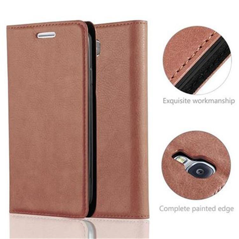 Funda de teléfono marrón, abierta mostrando el teléfono, y detalles de cerca.