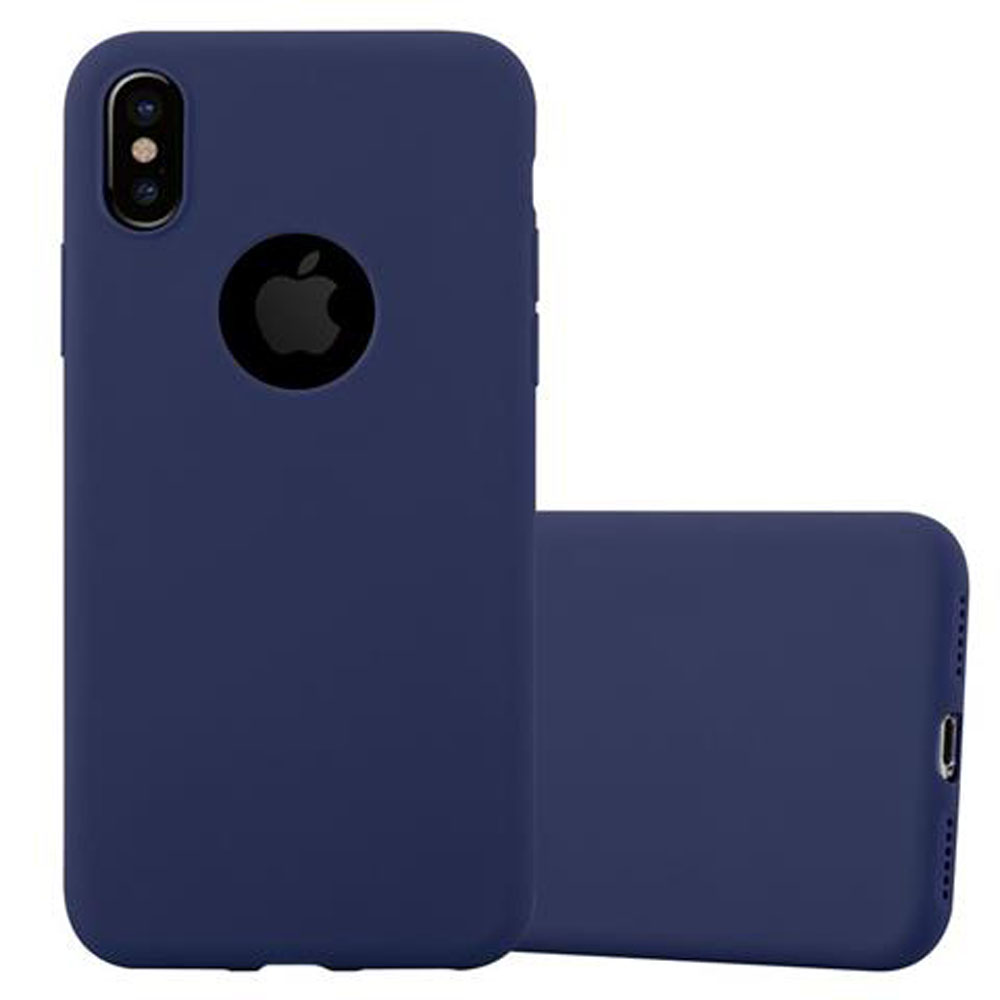 Blaue Handyhülle. Apple Logo. Eine weitere blaue Hülle im Hintergrund. Schwarze Kamera hinten.