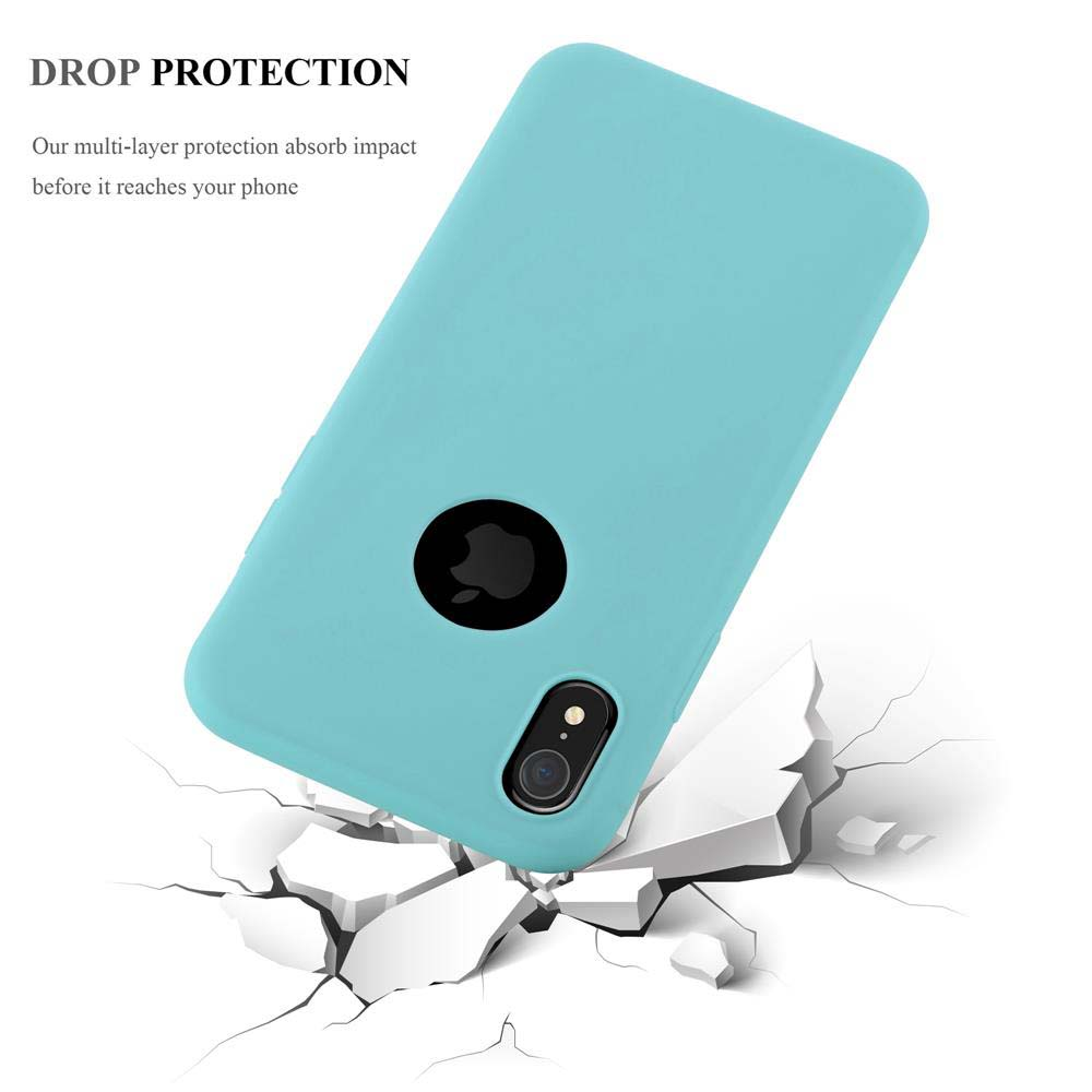 Custodia blu per telefono su una superficie con crepe, che mostra la protezione dalle cadute. Un telefono è dentro.