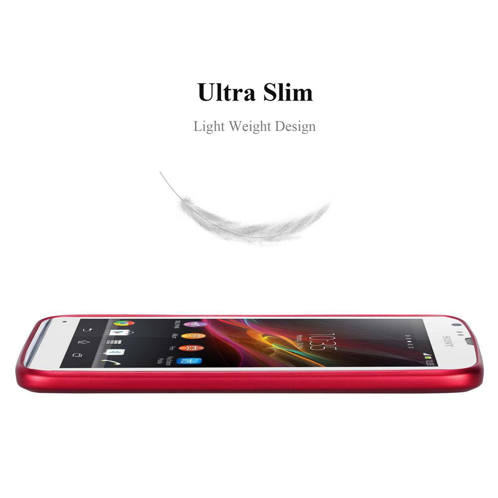 Funda roja para teléfono. El texto Ultra Slim y una pluma están encima del teléfono.