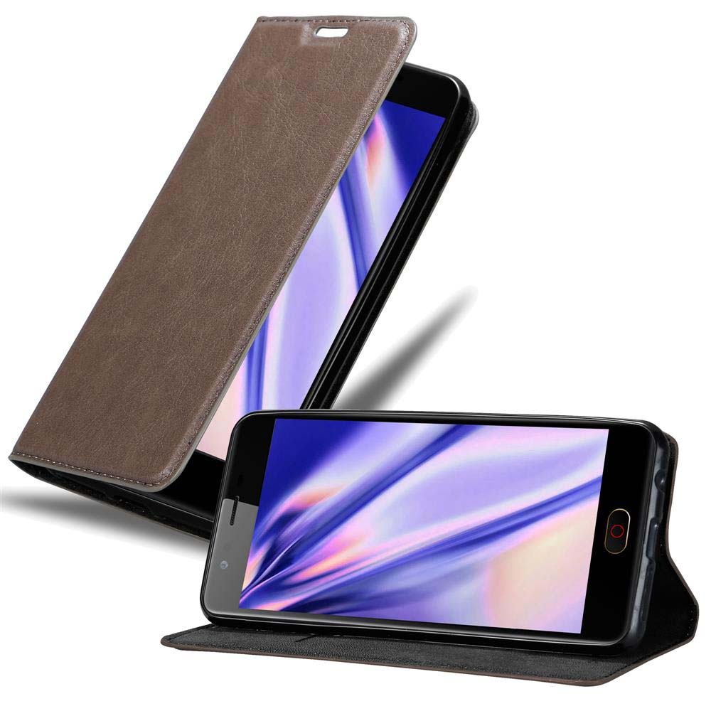 Braune Handyhülle geöffnet und geschlossen, mit Telefon darin. Weißer Hintergrund.