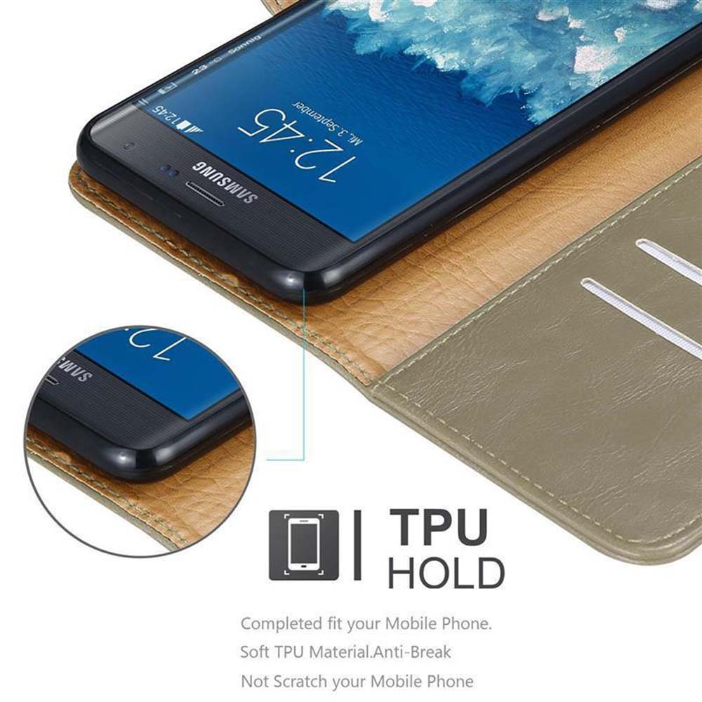Custodia verde oliva con telefono dentro. Il telefono mostra ora e icone. Supporto TPU nero.