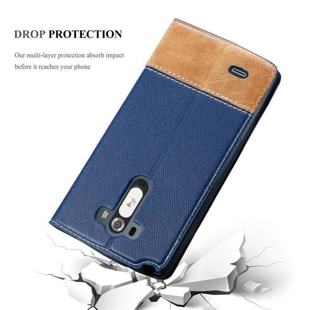 Funda de teléfono con diseño azul y marrón. El teléfono está protegido contra caídas. Fondo blanco.