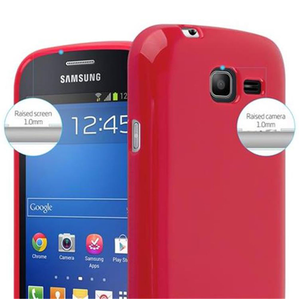 Deux étuis de téléphone rouges. L'un montre l'écran d'un téléphone avec l'heure, l'autre est l'arrière avec une caméra.