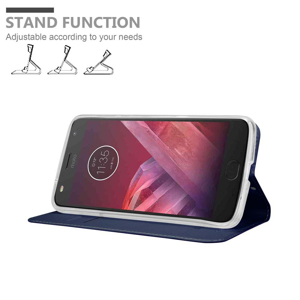 Uno smartphone in una custodia, mostrato in posizione di funzione stand.
