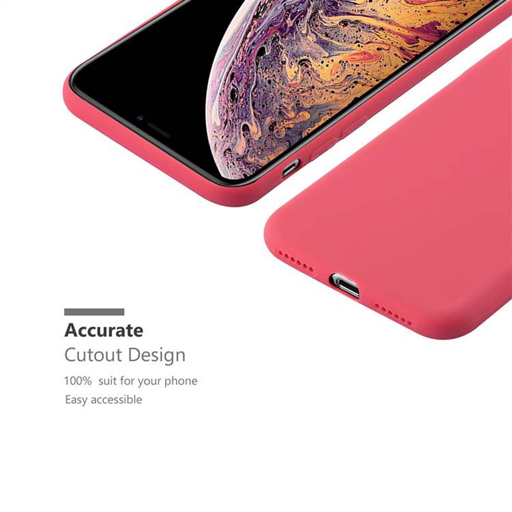 Nahaufnahme einer korallenfarbenen Handyhülle und Handy. Text: Präzises Ausschnitt-Design.