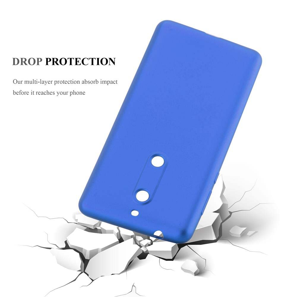Custodia blu per telefono che cade e rompe una superficie. La custodia è sopra la superficie rotta.