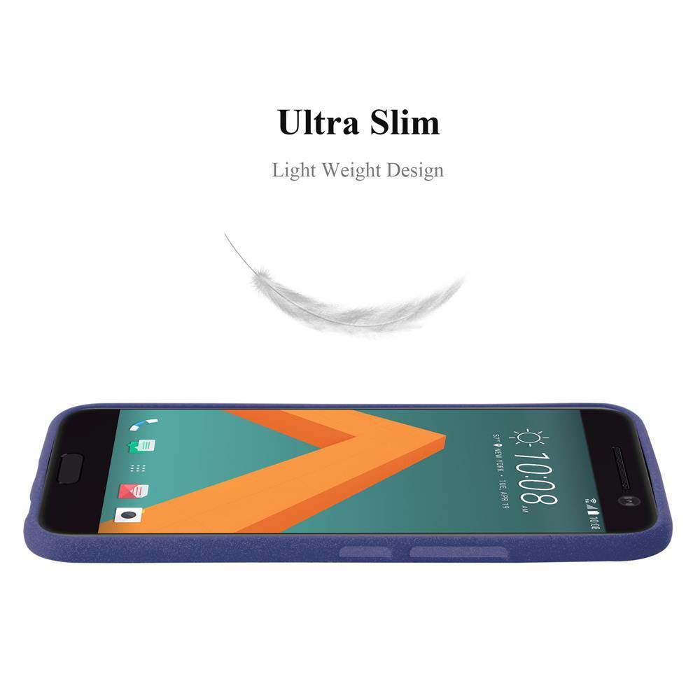 Un telefono in una custodia blu. Una grafica di piuma sopra. Il telefono è sdraiato su un lato. Sfondo bianco.