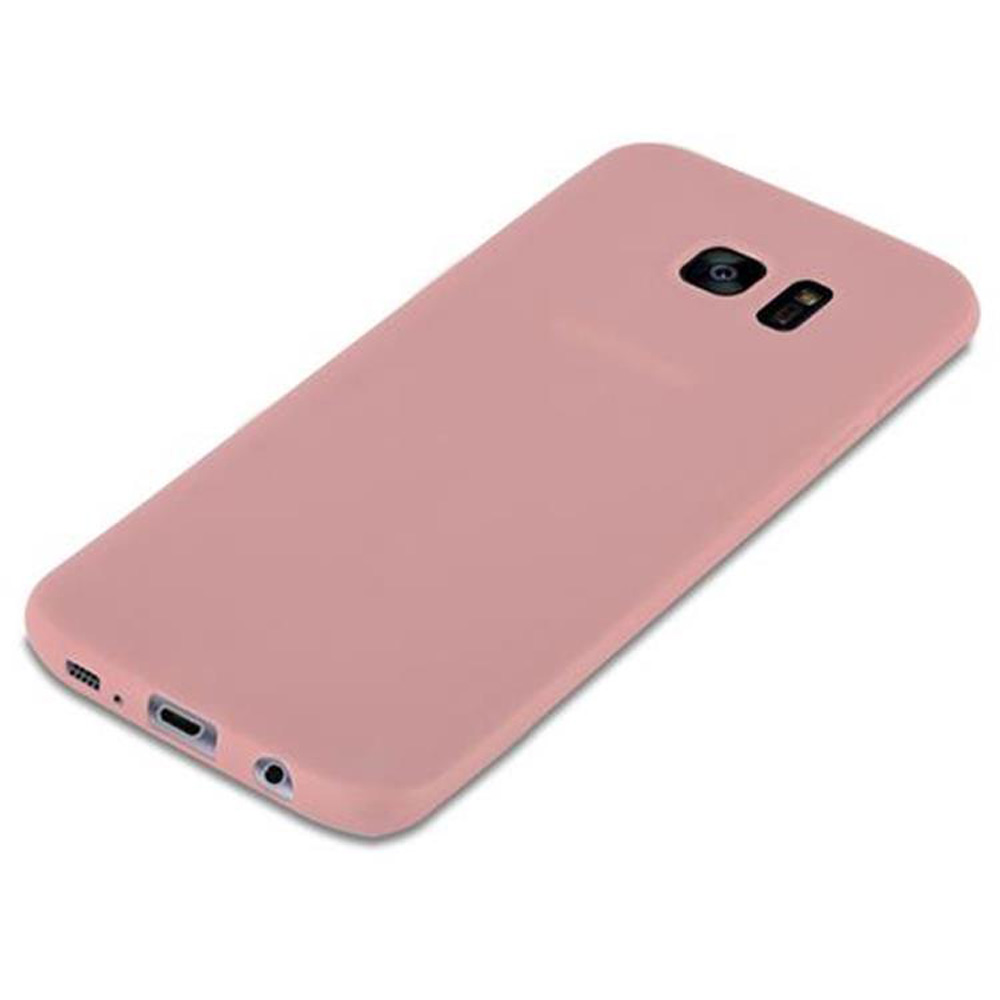 Funda rosa para teléfono con puertos y cámara visibles. La funda cubre la parte trasera del teléfono.