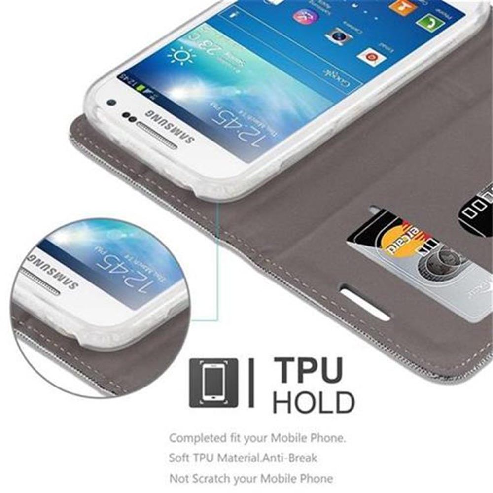 Un teléfono dentro de una funda gris. La funda tiene una ranura para tarjetas, y el teléfono muestra una pantalla.