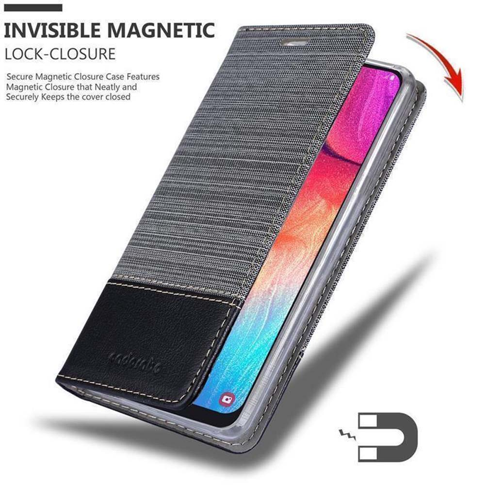 Custodia per telefono aperta, grigia e nera. Il telefono è visibile. Chiusura magnetica mostrata.