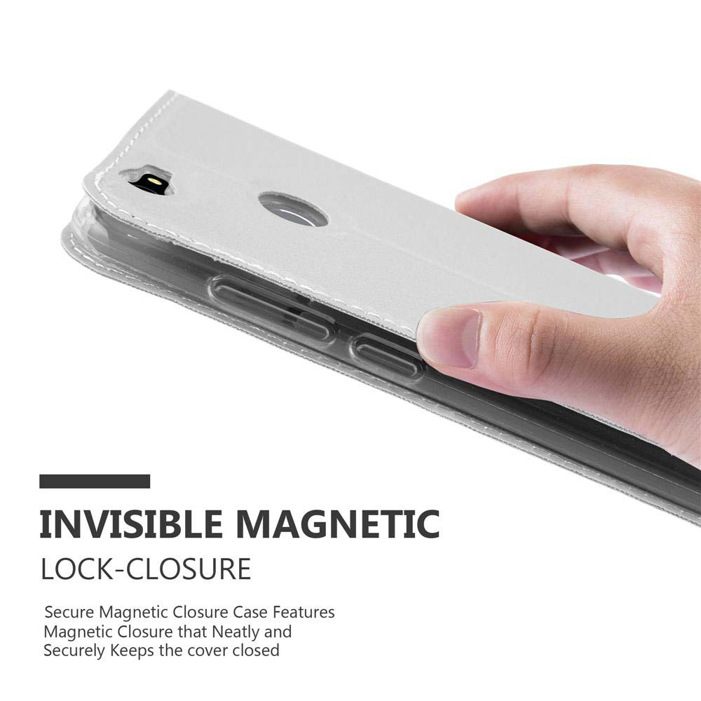 Mano che tiene una custodia bianca con chiusura magnetica visibile, design sicuro.