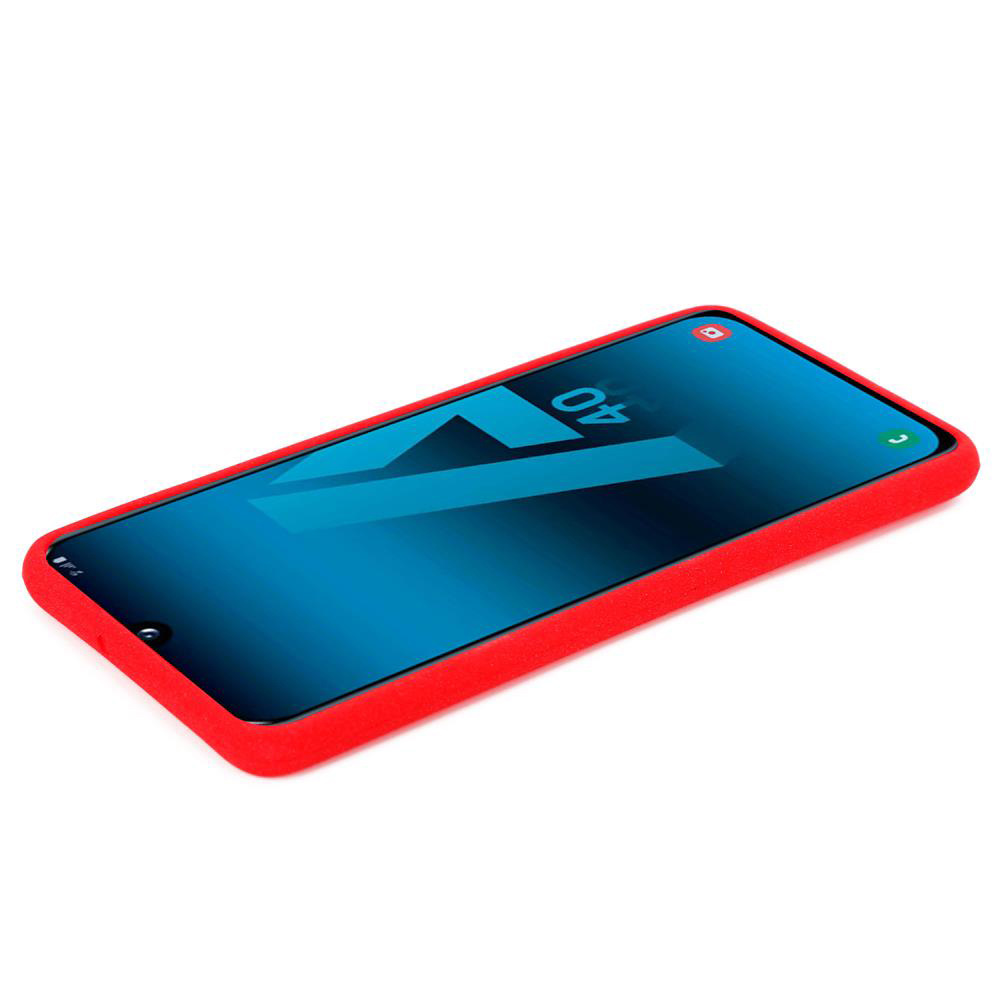 Una custodia per telefono rossa con un telefono all'interno, che mostra uno schermo blu con testo e numeri bianchi.