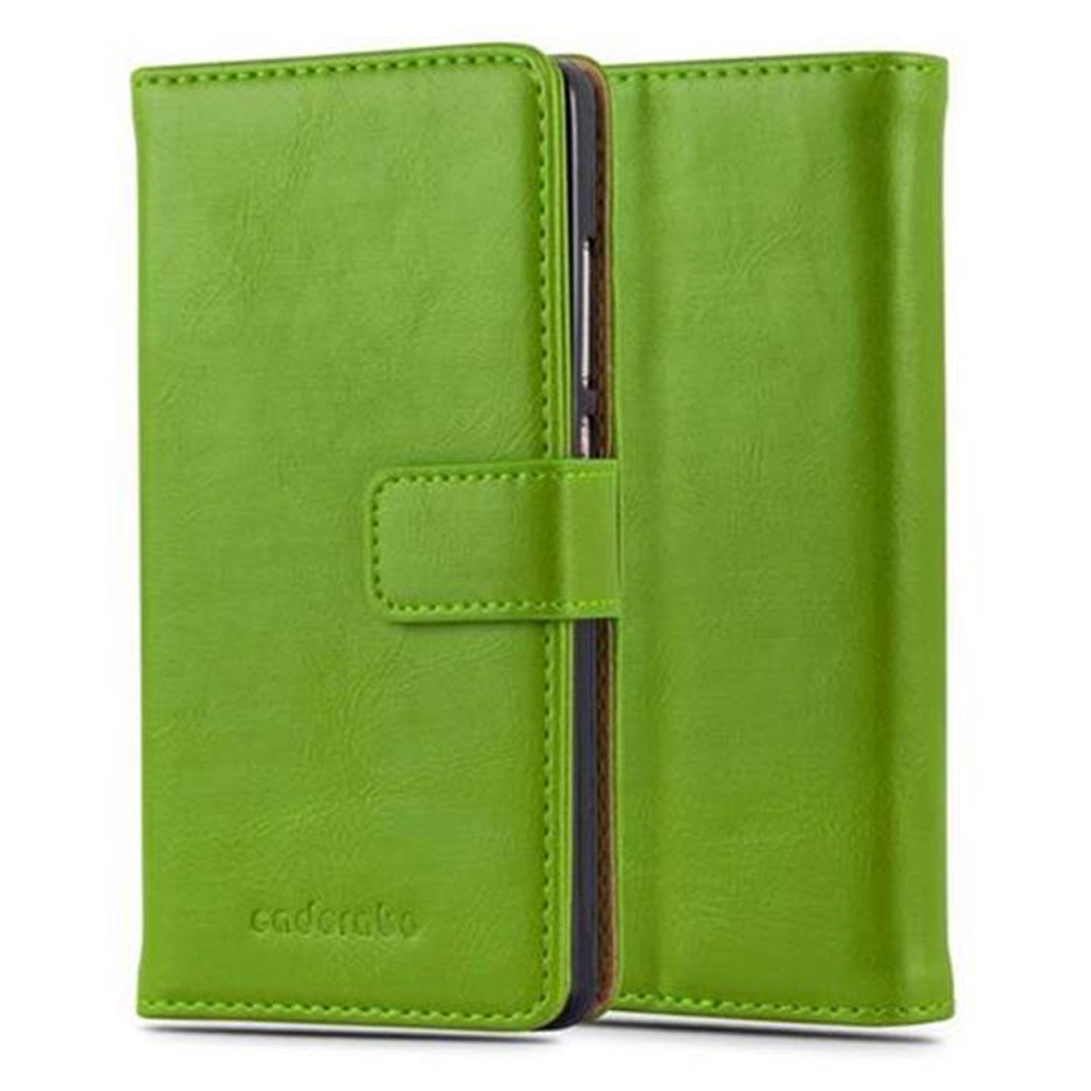 Funda de teléfono verde con cierre magnético, cerrada. Nombre de la marca en la funda.