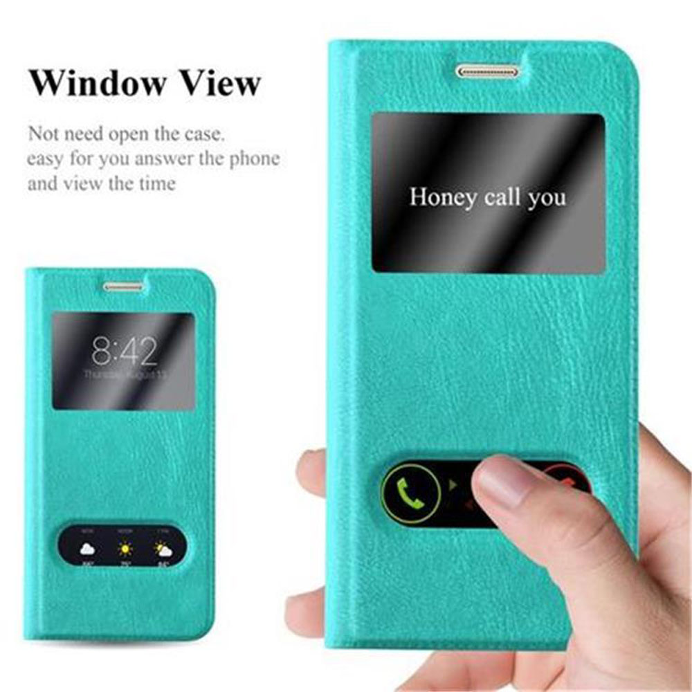 Custodia turchese, aperta. Schermo del telefono con "Honey call you". Mano che tiene la custodia.